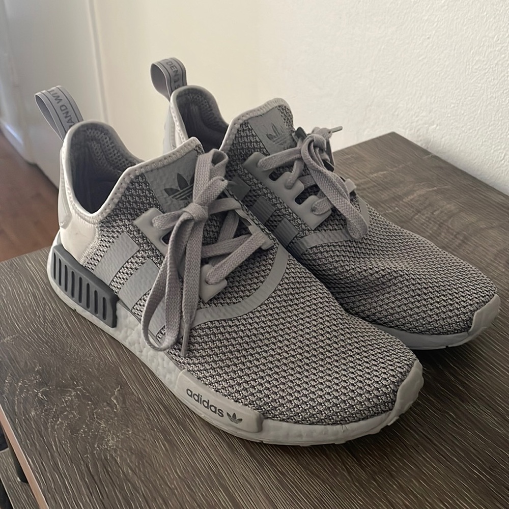 Men adidas boosts